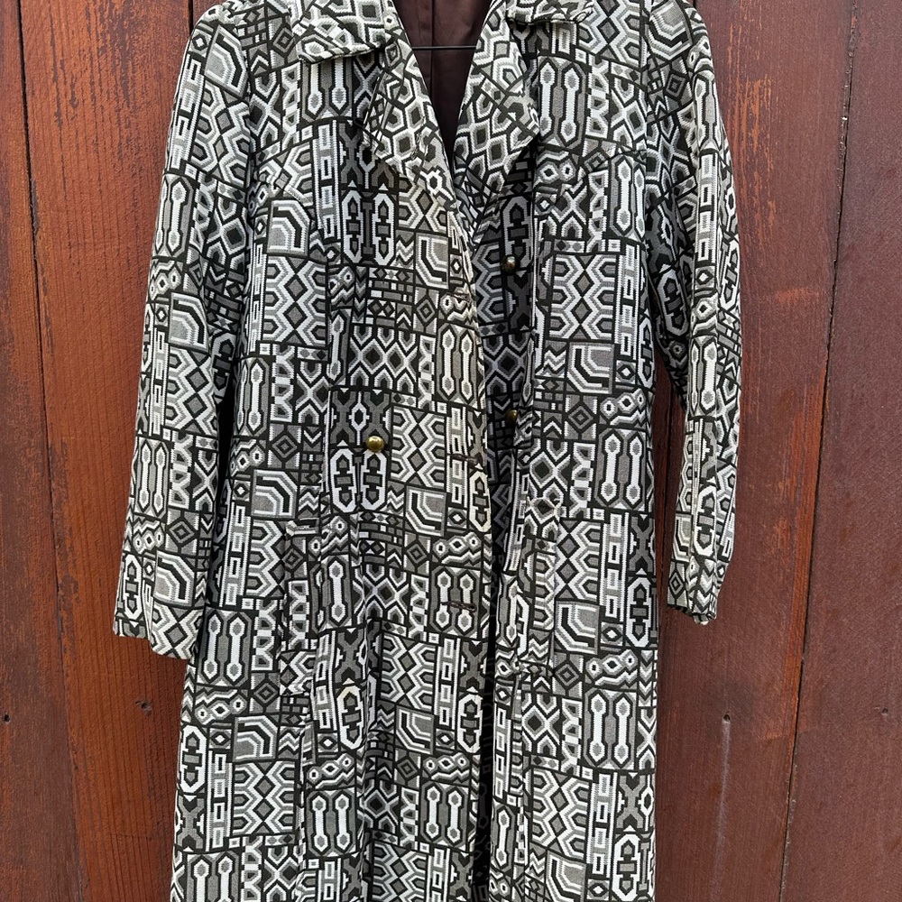 Vintage Geometric Black and White Trench Coat